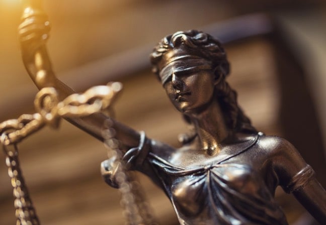 scumbag-gets-30-years-in-the-clink-for-running-csam-dark-web-chatrooms,-abusing-kids