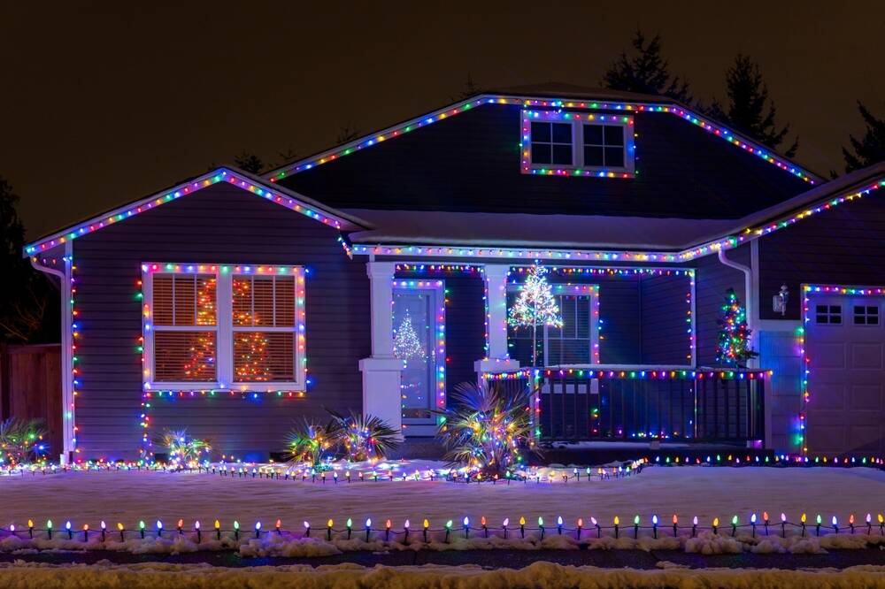 former-nsa-cyberspy’s-not-so-secret-hobby:-hacking-christmas-lights