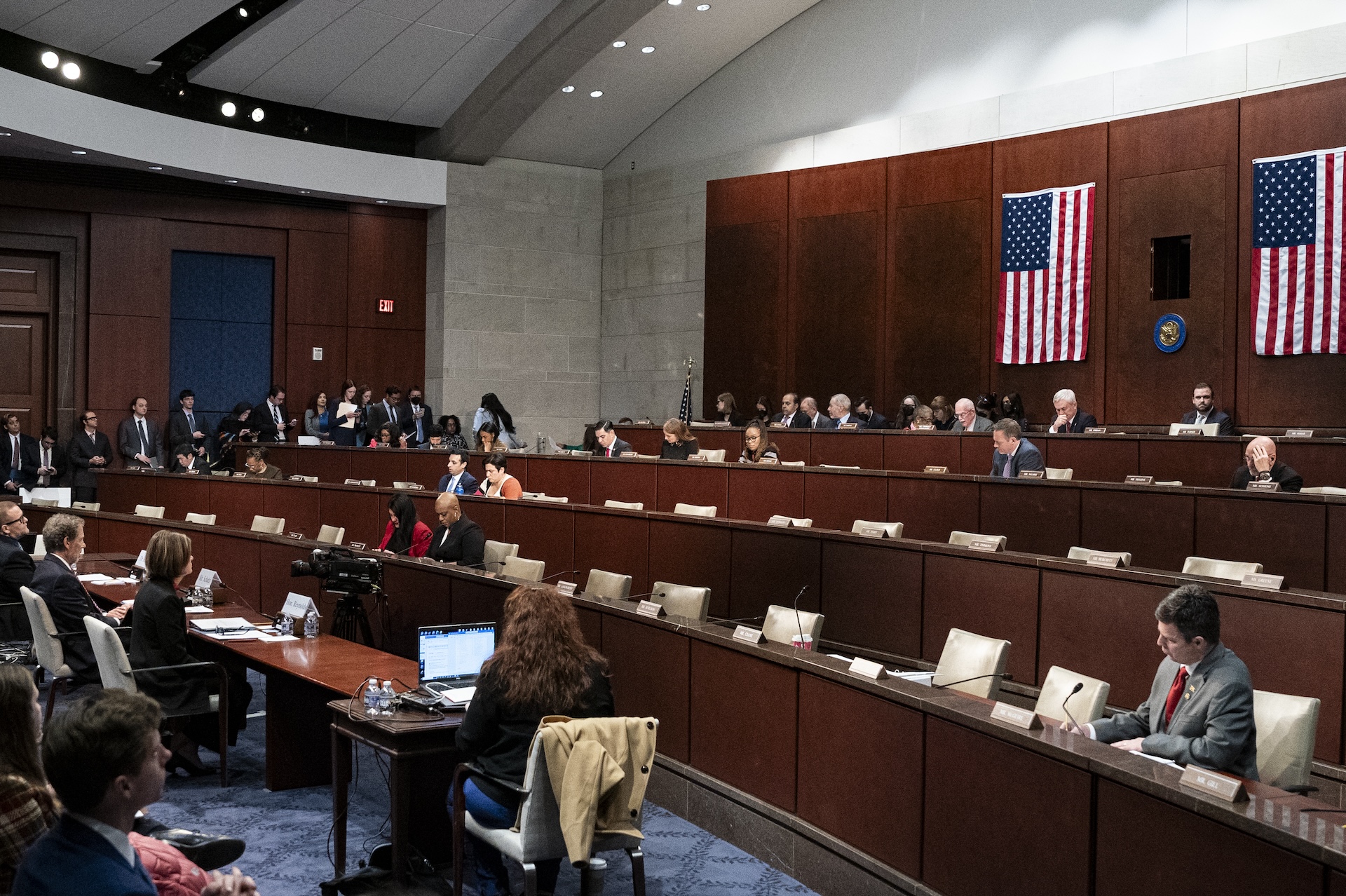 house-dems-say-doge-is-leaving-publicly-exposed-entry-points-into-government-systems