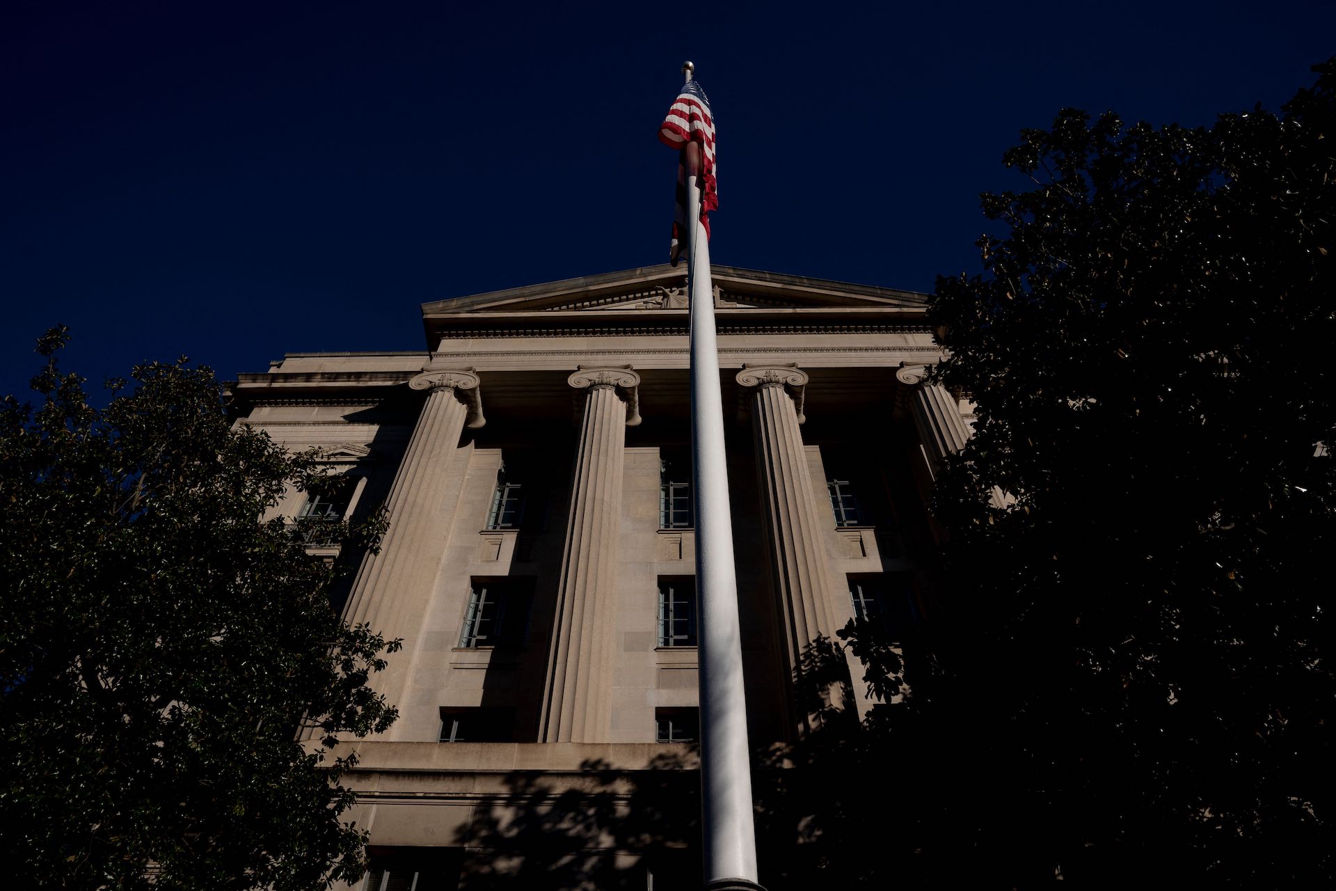 army-soldier-linked-to-snowflake-attack-spree-allegedly-tried-to-sell-data-to-foreign-spies