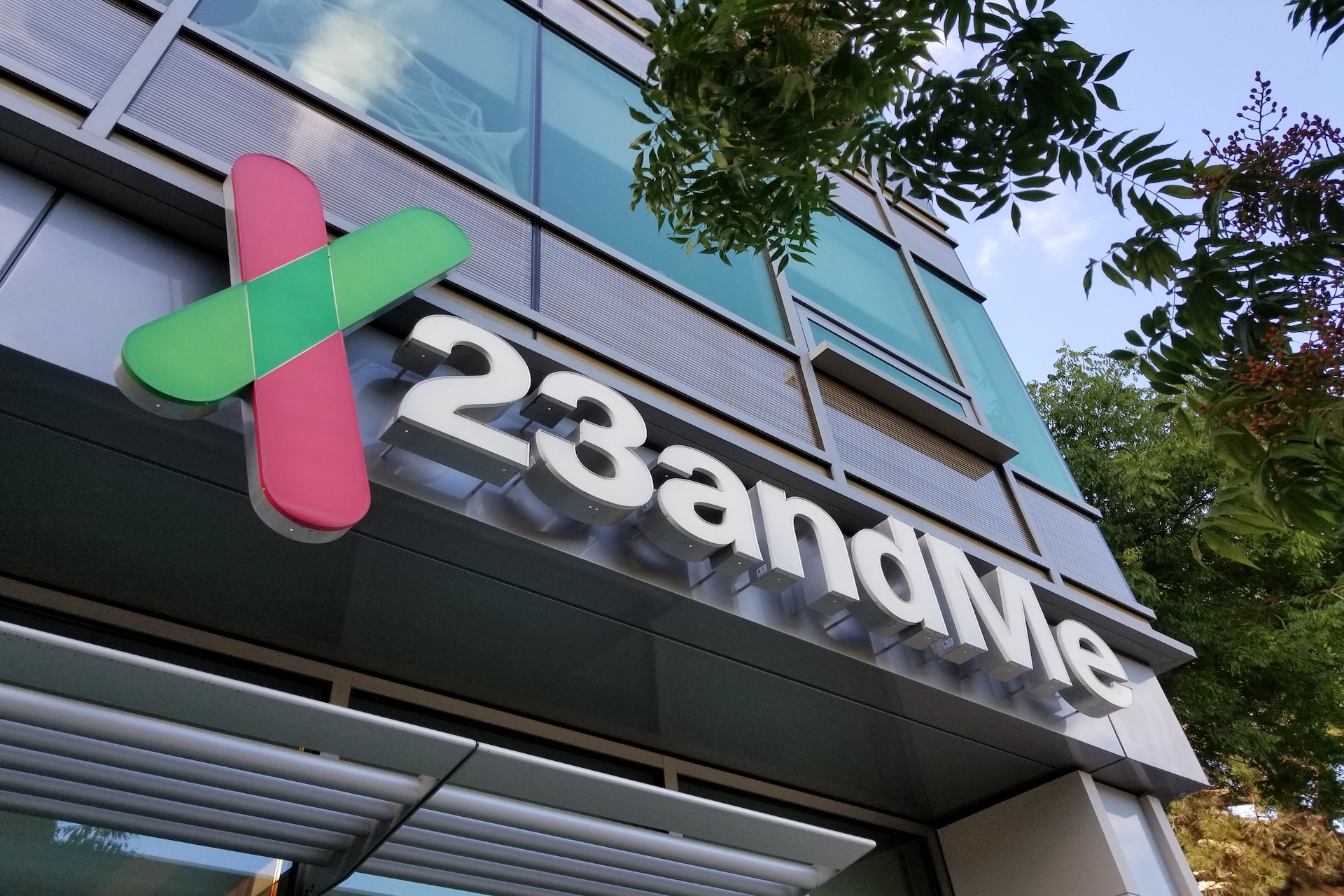 as-23andme-declares-bankruptcy,-privacy-advocates-sound-alarm-about-dna-data