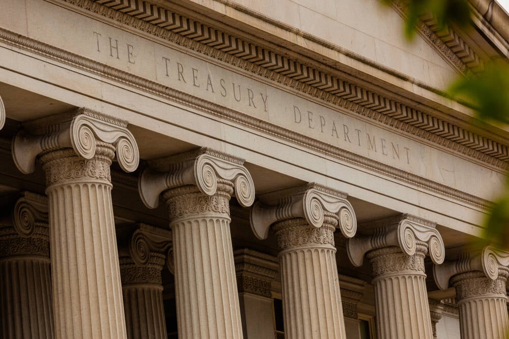 someone-compromised-us-bank-watchdog-to-access-sensitive-financial-files