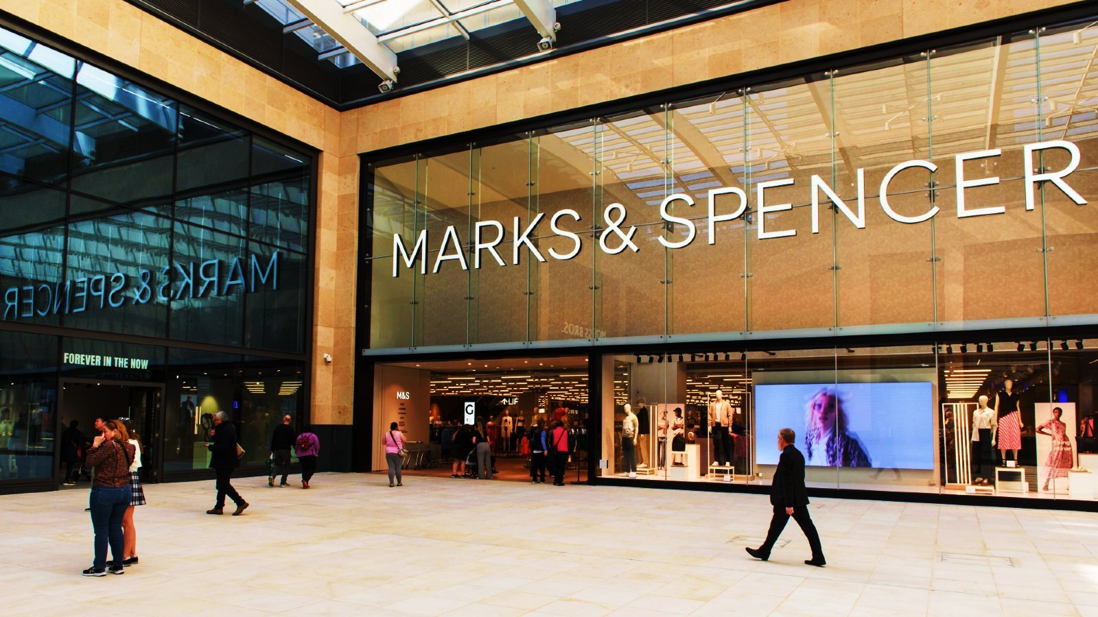 marks-&-spencer-pauses-online-orders-after-cyberattack