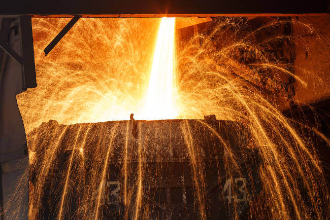 metal-maker-meltdown:-nucor-stops-production-after-cyber-intrusion