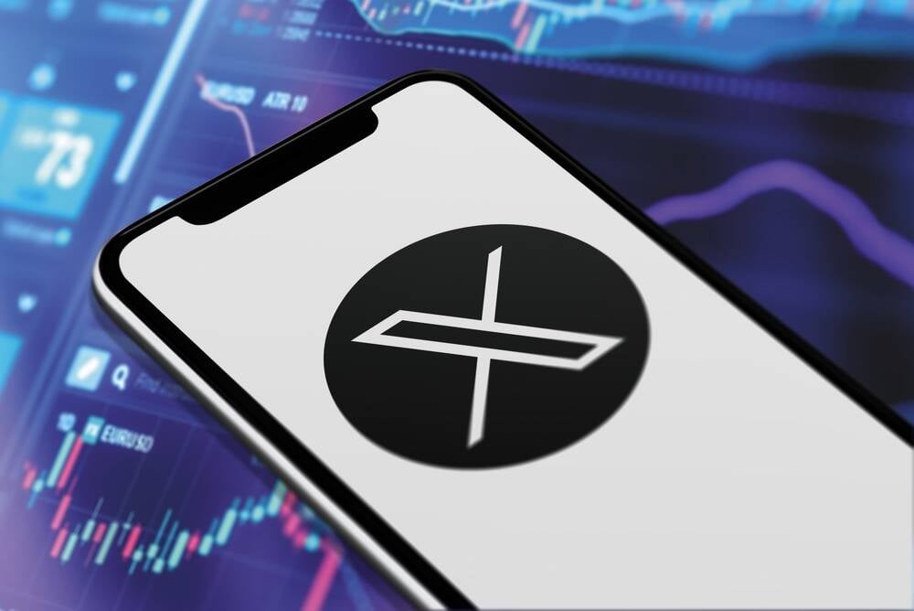 x’s-new-‘encrypted’-xchat-feature-seems-no-more-secure-than-the-failure-that-came-before-it