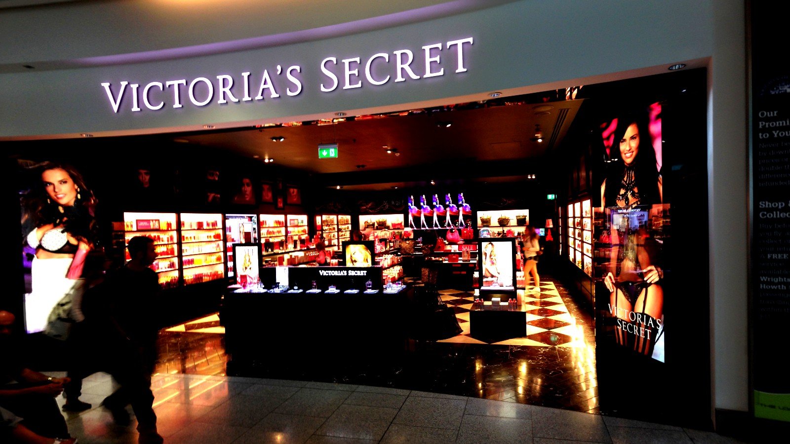 victoria’s-secret-delays-earnings-release-after-security-incident