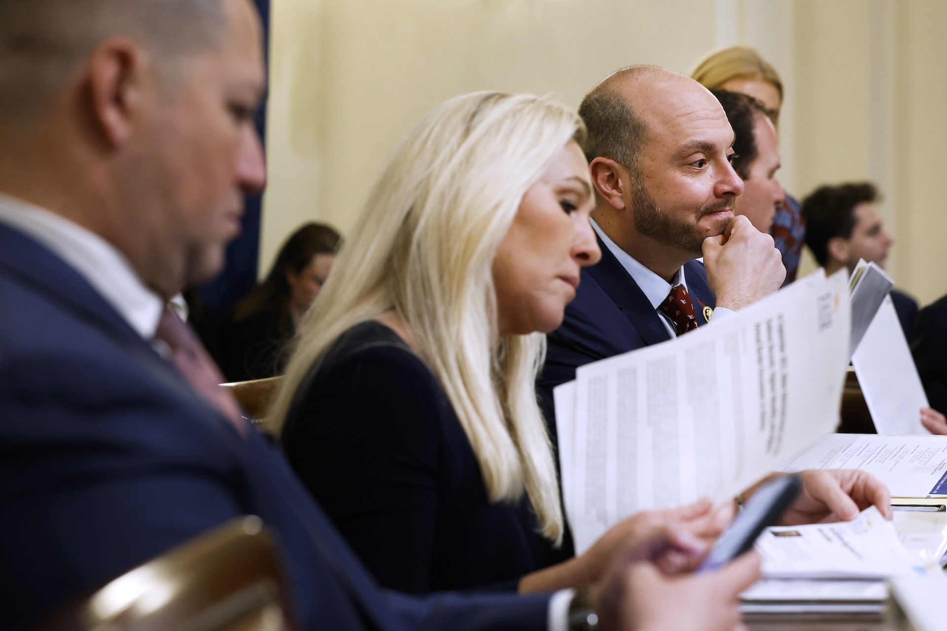rep.-garbarino:-ending-cisa-mobile-app-security-program-for-feds-sends-‘wrong-signal’ rep.-garbarino:-ending-cisa-mobile-app-security-program-for-feds-sends-‘wrong-signal’