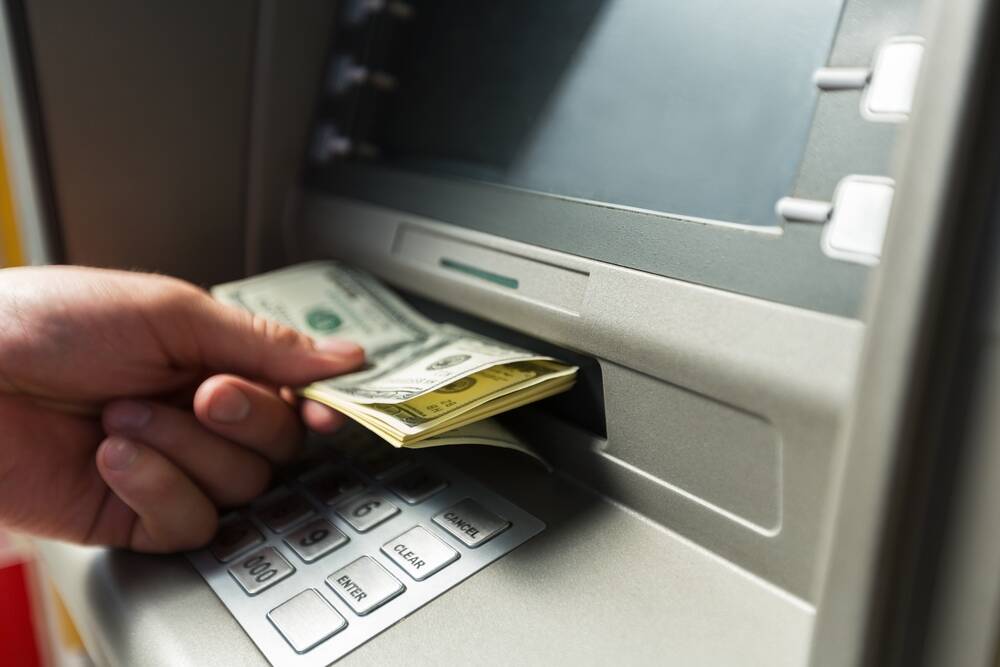 cybercrooks-attached-raspberry-pi-to-bank-network-and-drained-atm-cash