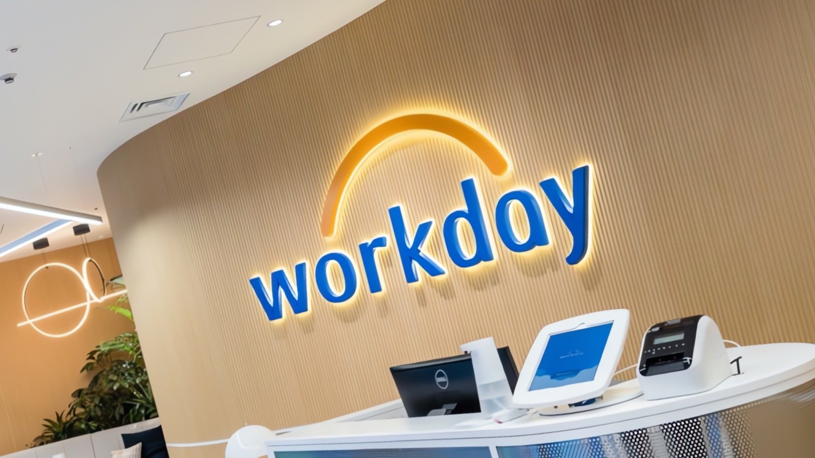 hr-giant-workday-discloses-data-breach-after-salesforce-attack