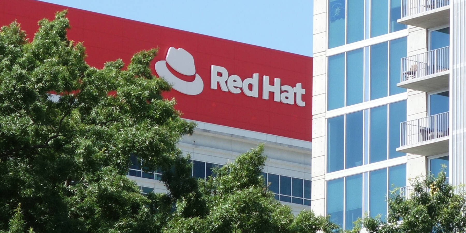 ‘delightful’-root-access-bug-in-red-hat-openshift-ai-allows-full-cluster-takeover