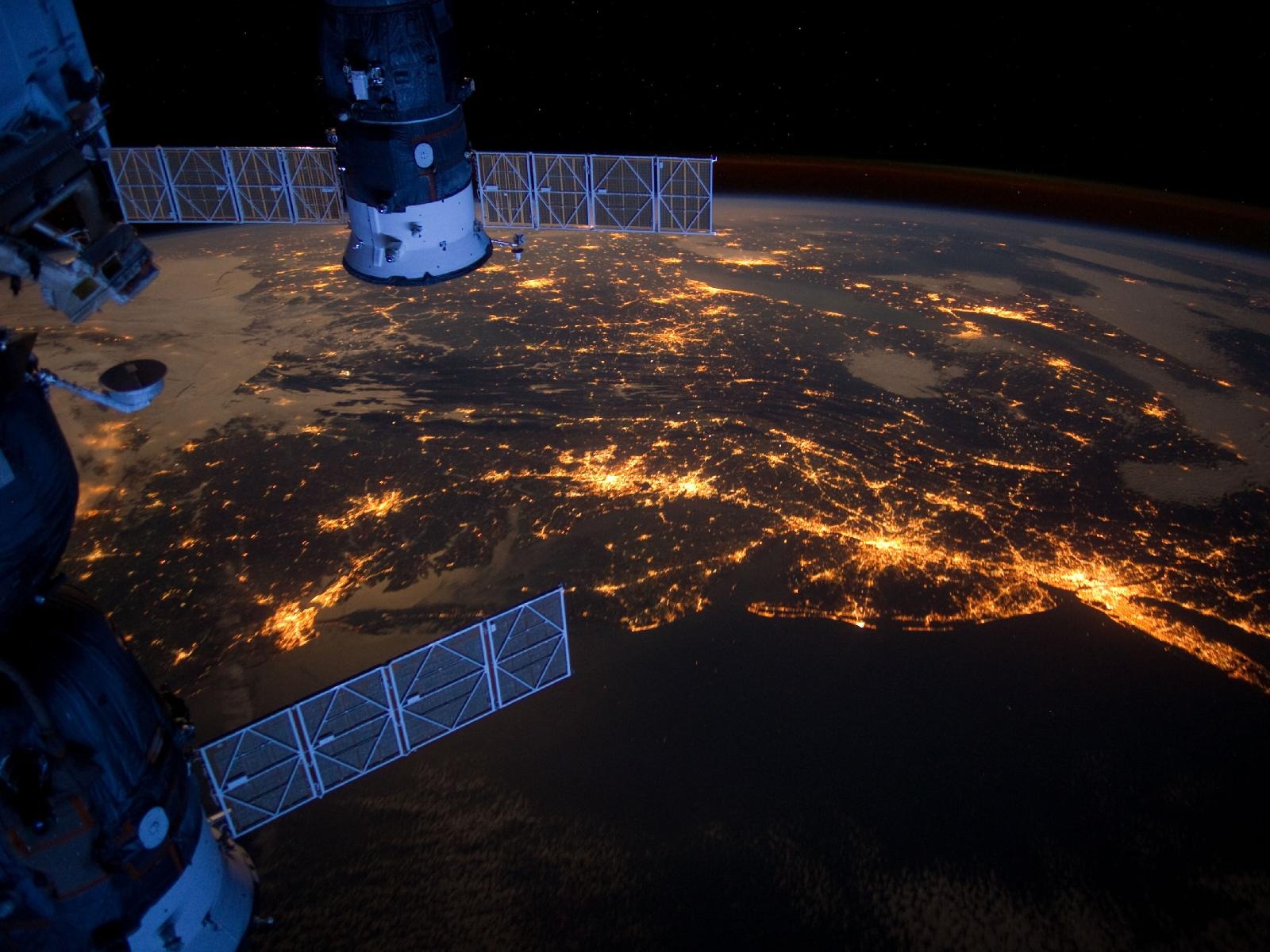 researchers-find-a-startlingly-cheap-way-to-steal-your-secrets-from-space 
