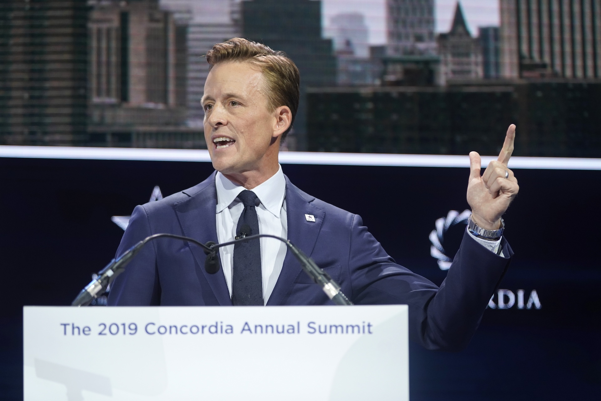 national-cyber-director-says-us.-needs-to-counter-chinese-surveillance,-push-american-tech