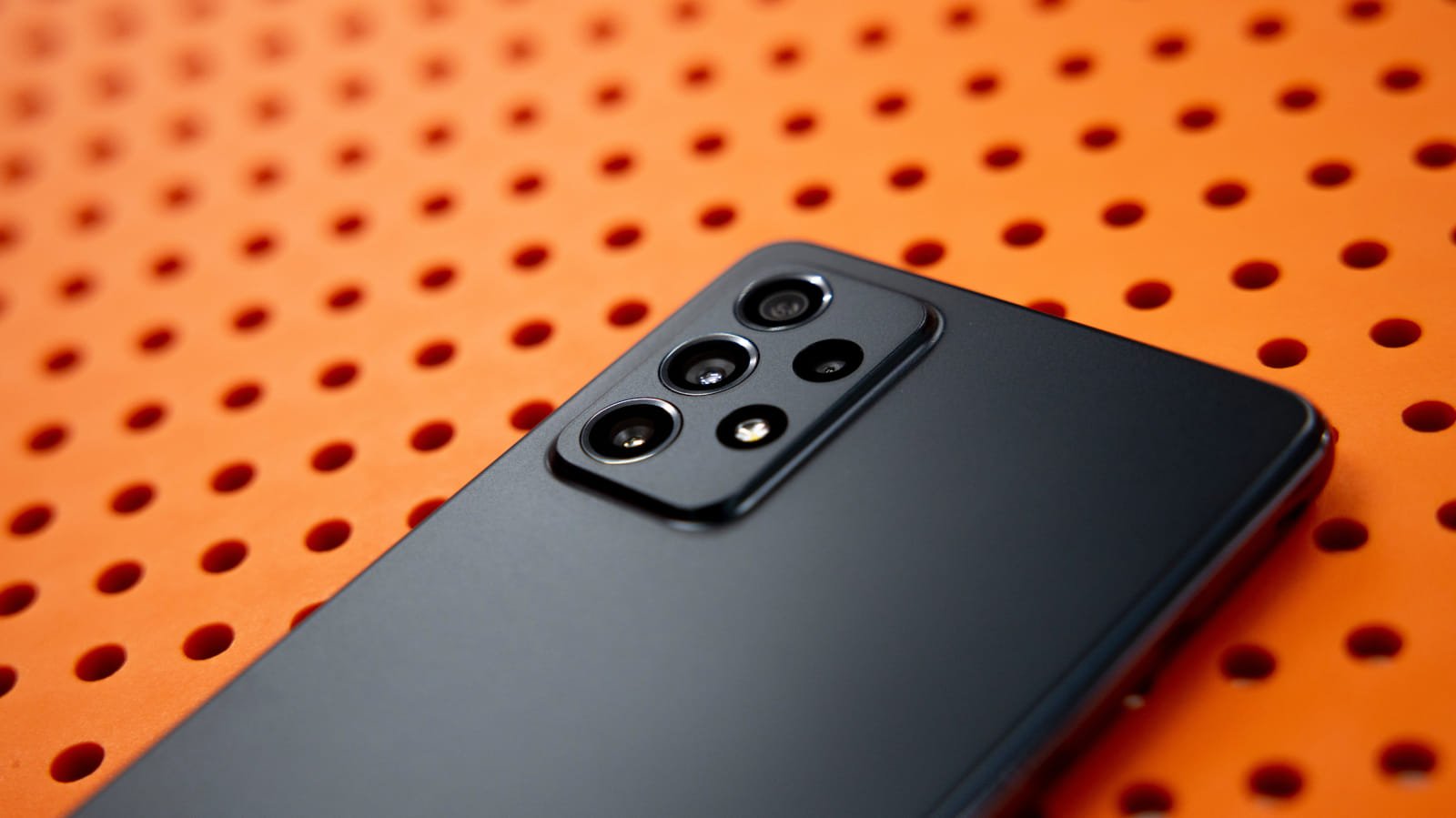 new-landfall-spyware-exploited-samsung-zero-day-via-whatsapp-messages