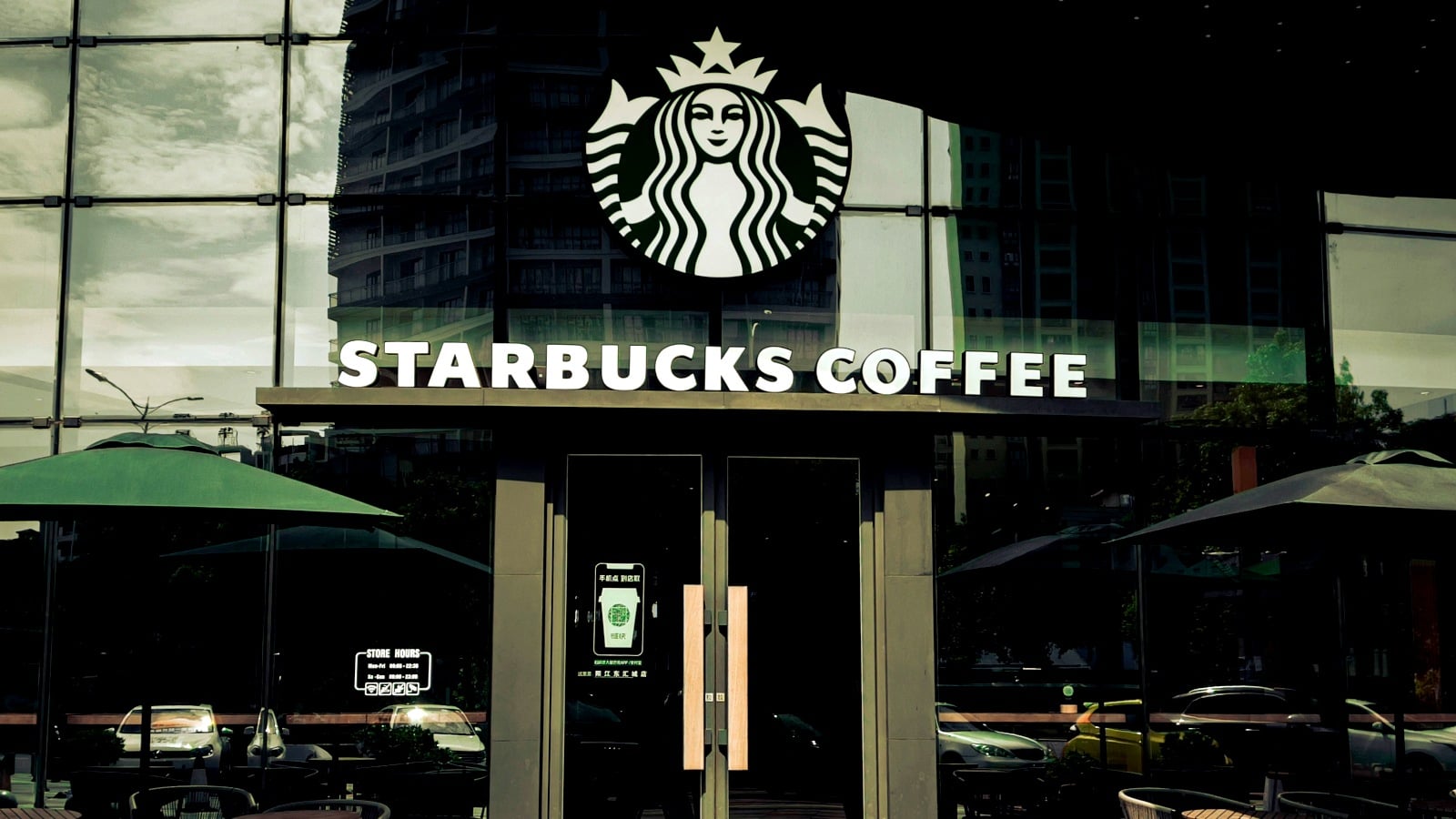 starbucks-discloses-data-breach-affecting-hundreds-of-employees