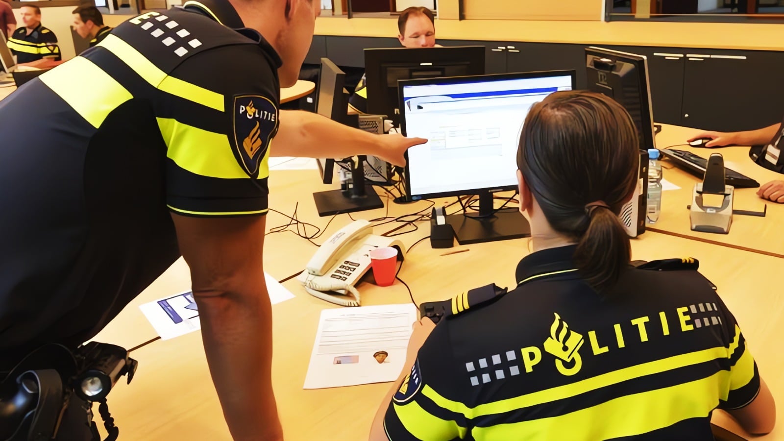dutch-police-discloses-security-breach-after-phishing-attack