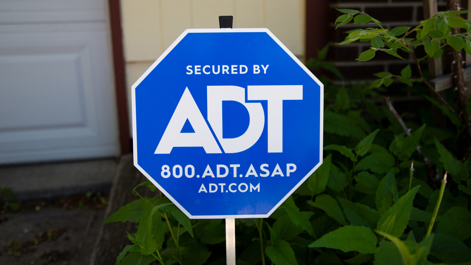 adt-confirms-data-breach-after-shinyhunters-leak-threat