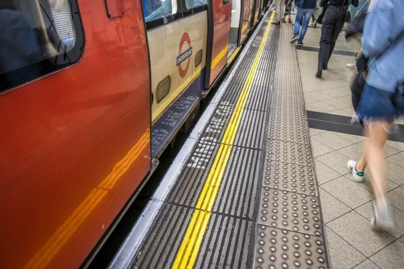 brit-rail-cops-bring-live-facial-recognition-to-the-london-underground brit-rail-cops-bring-live-facial-recognition-to-the-london-underground