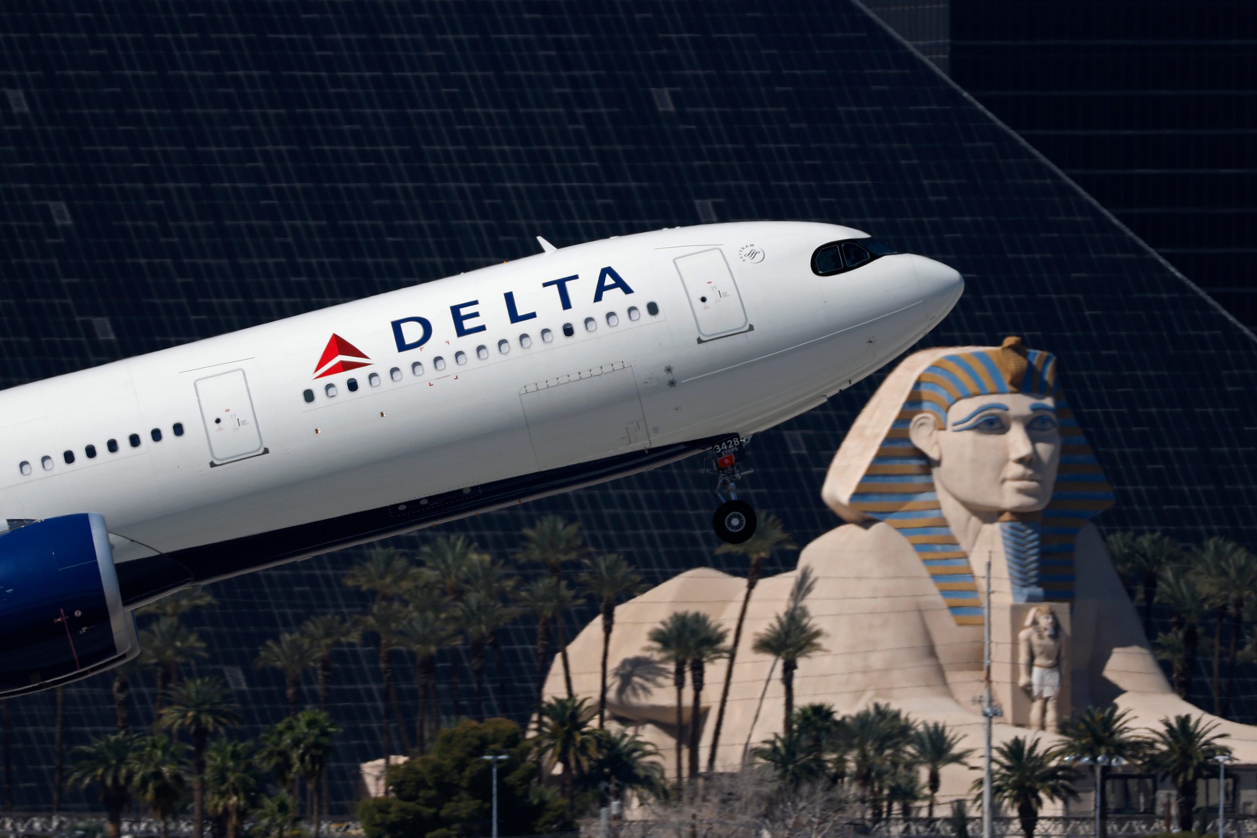 delta-investigates-in-flight-wi-fi-spoofing-on-post-def-con-flight-from-las-vegas delta-investigates-in-flight-wi-fi-spoofing-on-post-def-con-flight-from-las-vegas