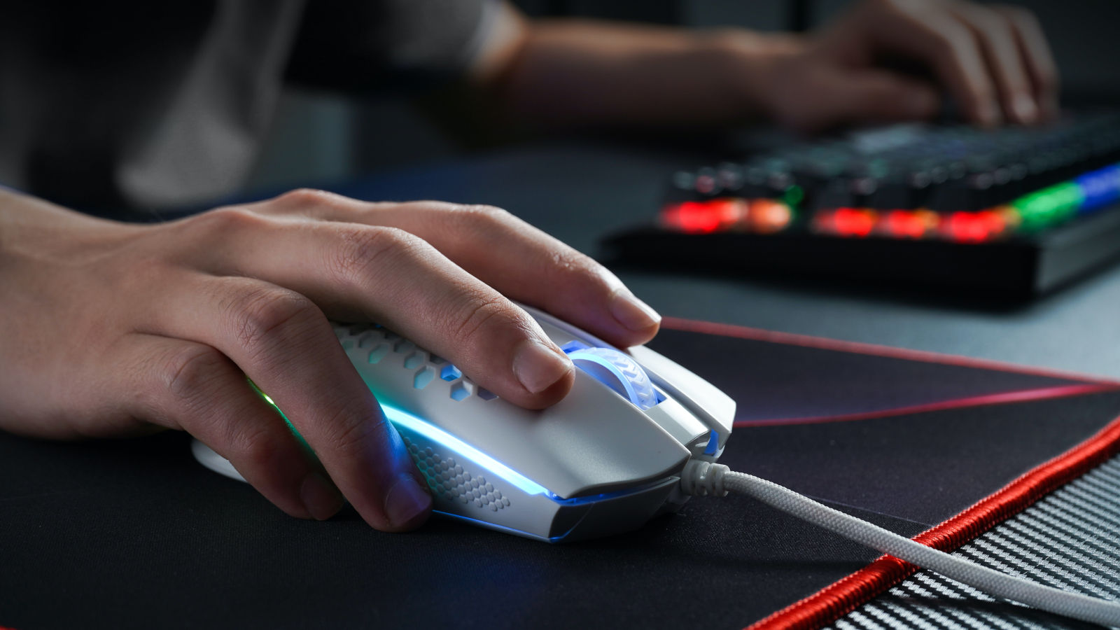 microsoft-blames-windows-gaming-issues-on-rgb-lighting-devices microsoft-blames-windows-gaming-issues-on-rgb-lighting-devices