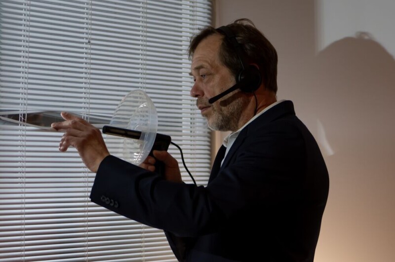 researchers-find-way-to-listen-in-on-headphones-from-afar researchers-find-way-to-listen-in-on-headphones-from-afar