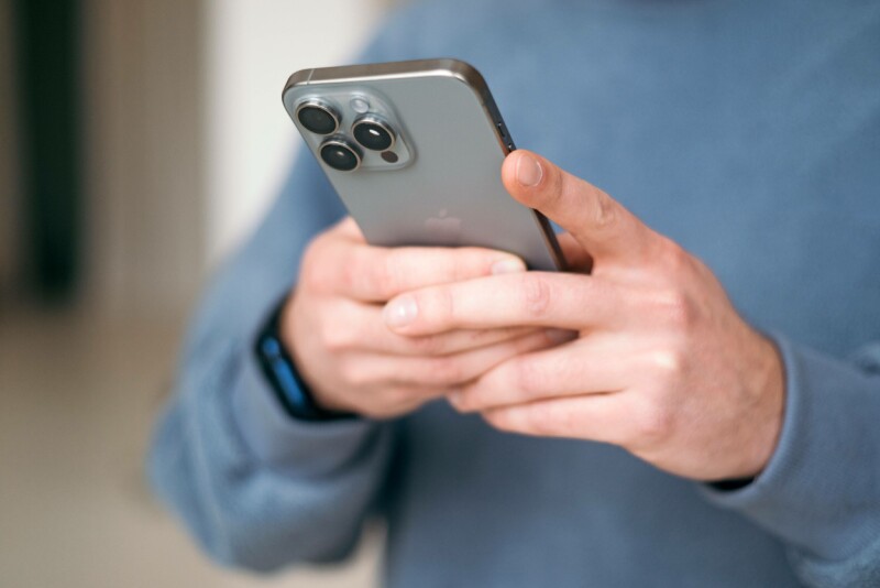 british-regulator-takes-a-hard-look-at-pornhub’s-apple-powered-age-checks