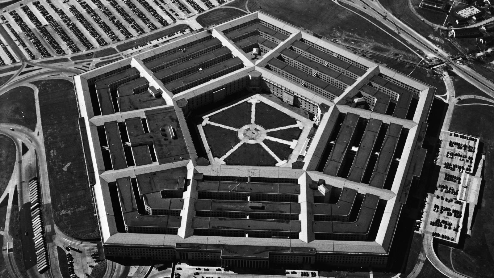 hackers-stole-pentagon-personnel-records-of-over-3-million-people hackers-stole-pentagon-personnel-records-of-over-3-million-people